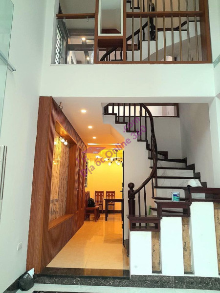 CHÍNH CHỦ BÁN NHÀ 5 TẦNG LẠC LONG QUÂN, CẦU GIẤY DT 91M2