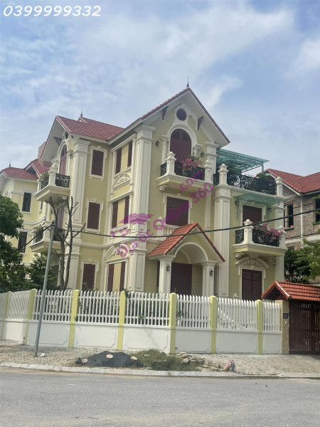 ( giảm 2,5 tỷ ) Biệt thự Văn Phú, Hà Đông, 240 m2, 3 tầng, 22.5 tỷ