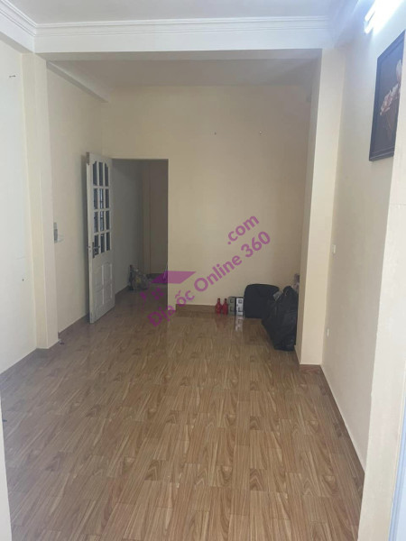 Cho thuê nhà mặt phố Tam Trinh , 160m2 x 1 tầng , MT 4,5m , giá 15tr