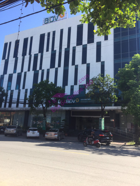 Hiện gia đình cần tiền để giải quyết công việc nên chủ muốn sang lại hồ