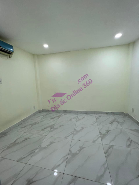 Bán nhà Nơ Trang Long tặng toàn bộ nội thất hẻm thông giá nhỉnh 3 tỷ.