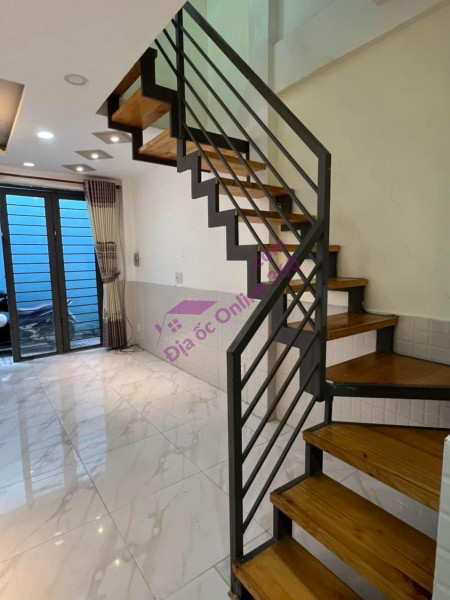 Bán nhà Nơ Trang Long tặng toàn bộ nội thất hẻm thông giá nhỉnh 3 tỷ.
