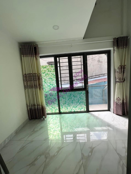 Bán nhà Nơ Trang Long tặng toàn bộ nội thất hẻm thông giá nhỉnh 3 tỷ.