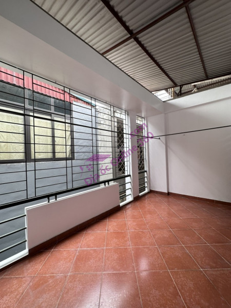 Bán nhà riêng Nguyễn Ngọc Vũ 45m 5 tầng 4 ngủ ngõ thông gần phố nhà đẹp ở