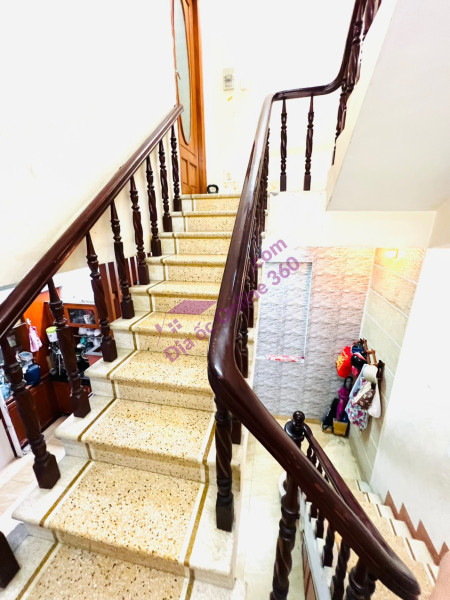 Siêu cơ hội! Nhà cần bán gấp hẻm xe hơi 10m, Nguyễn Thiện Thuật, Quận 3,