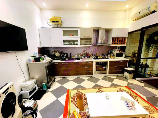 NHÀ TRUNG TÂM QUẬN LONG BIÊN - 60M2x5T - GARA Ô TÔ 7 CHỖ- Ở SƯỚNG.