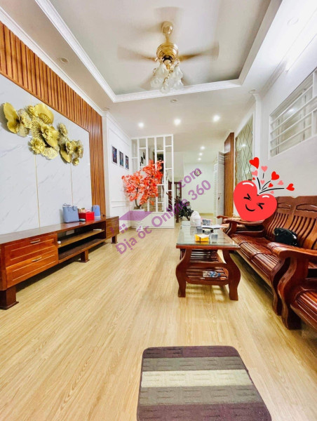 Bán nhà phố Lê Trọng Tấn ô tô đỗ cổng, nhà đẹp, 3 ngủ, 35m, 3.5tỷ