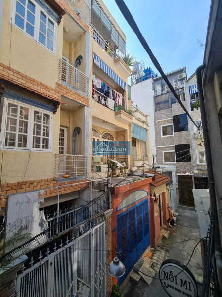 Quận 7 - Lâm Văn Bền - Hẻm xe tải - 70m2 - 4  tầng BTCT - Giá 10 tỷ