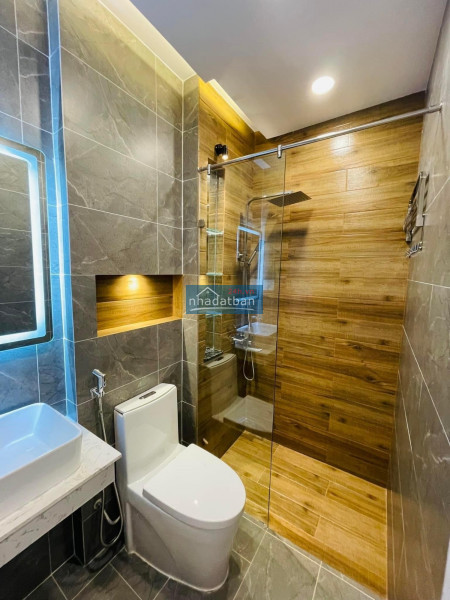 Quận 7 - Lâm Văn Bền - Hẻm xe tải - 70m2 - 4  tầng BTCT - Giá 10 tỷ