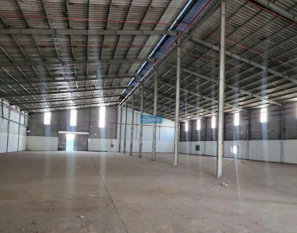 Cho thuê kho xưởng 900m2 tại cầu diễn, hà nội – đường xe tải 10 tấn