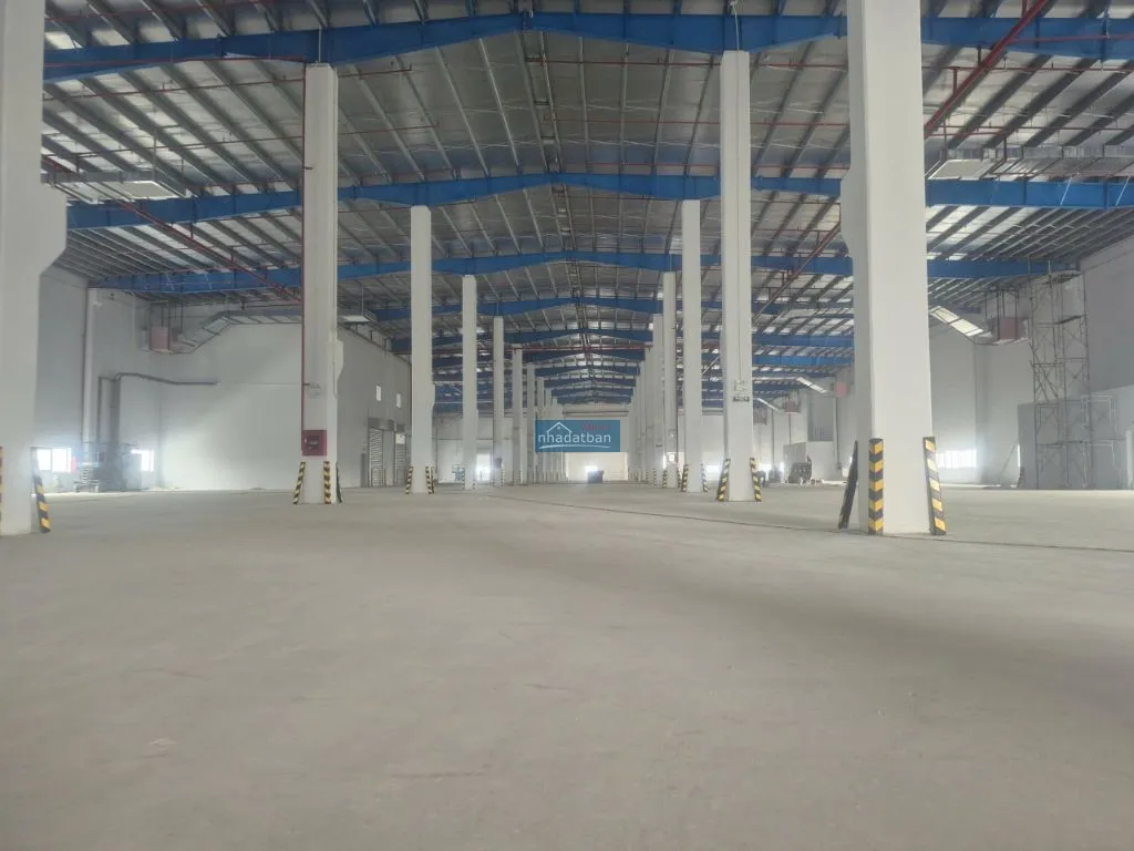 Cho thuê kho xưởng 2340m² kcn quang minh - hà nội. pccc tự động.