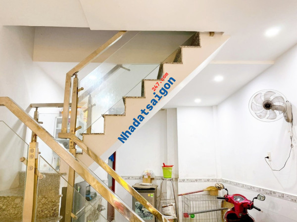 Bán nhà mới 2 tầng BTCT HXH Minh Phụng Quận 11 37m2 nở hậu chỉ nhỉnh 4 tỷ thương lượng