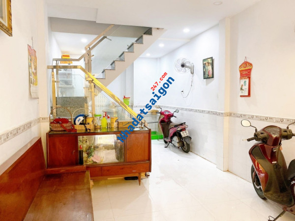 Bán nhà mới 2 tầng BTCT HXH Minh Phụng Quận 11 37m2 nở hậu chỉ nhỉnh 4 tỷ thương lượng