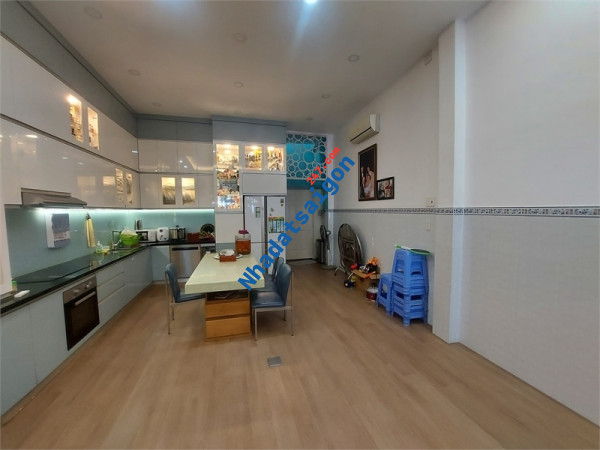 Bán đất Âu Cơ, Phường 9, Tân Bình – HXH thông, 150m2, chỉ 61tr/m2