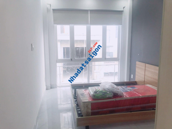 Bán nhà gần công viên Gò Vấp - Chỉ nhỉnh 3 Tỷ hảm xe hơi quay đầu vị trí đắc địa giá rẻ