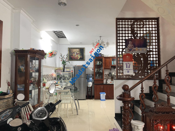 Kẹt bank, bán gấp nhà Phan Văn Trị, Bình Thạnh, 90m2, chỉ 6 tỷ 700