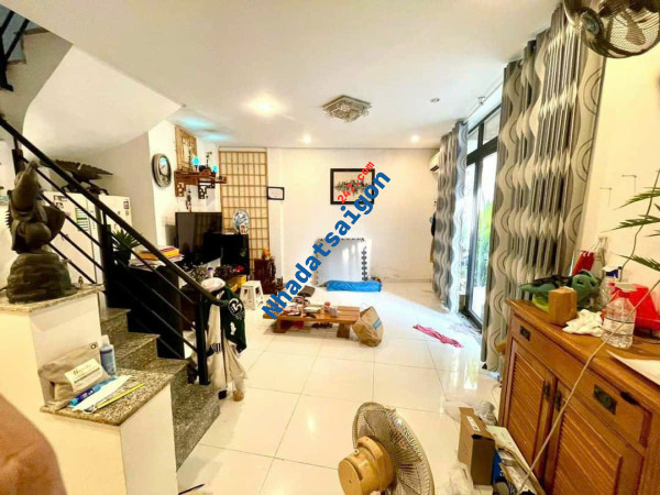 Cho Thuê Nhà Nguyên Căn 2pn,3wc, 1 trệt, 2 lầu, giá 6 triệu/tháng