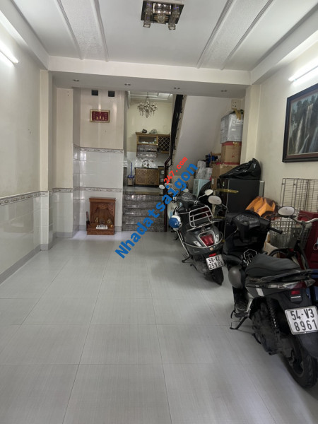 Cho Thuê Nhà Nguyên Căn 2pn,3wc, 1 trệt, 2 lầu, giá 6 triệu/tháng