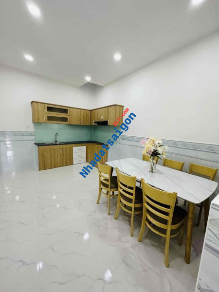 Nhà 1T3L - 90m2 4,5 x 20 HXT Dương Quảng Hàm, gần Vincom, Emart 8,6 tỷ
