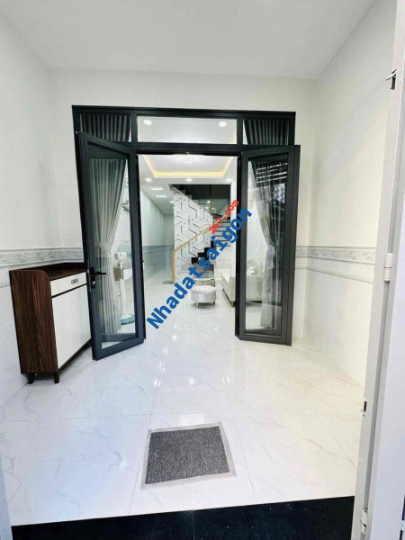 Nhà 1T3L - 90m2 4,5 x 20 HXT Dương Quảng Hàm, gần Vincom, Emart 8,6 tỷ