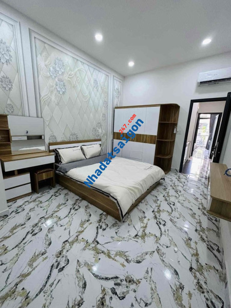 Nhà 1T3L - 90m2 4,5 x 20 HXT Dương Quảng Hàm, gần Vincom, Emart 8,6 tỷ