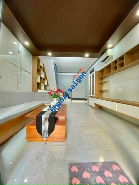 Bán nhà vườn rộng rãi tại -Vị Trí hẻm 803/72 Huỳnh Tấn Phát Quận 7.