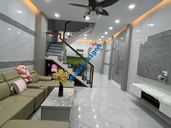Bán nhà vườn rộng rãi tại -Vị Trí hẻm 803/72 Huỳnh Tấn Phát Quận 7.