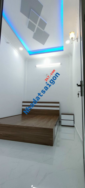 Bán nhà phố full nội thất- mặt tiền 2637 Huỳnh Tấn Phát, Phú Xuân, Nhà Bè