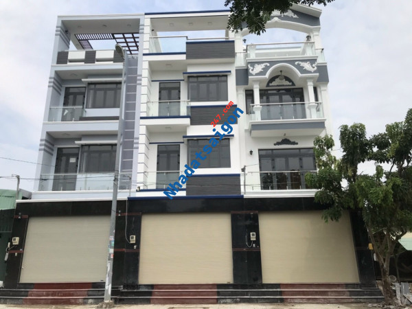 Bán nhà phố full nội thất- mặt tiền 2637 Huỳnh Tấn Phát, Phú Xuân, Nhà Bè