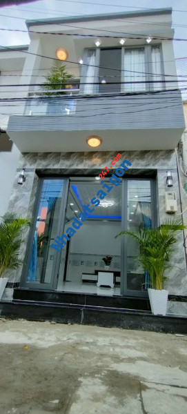 Bán nhà phố full nội thất- mặt tiền 2637 Huỳnh Tấn Phát, Phú Xuân, Nhà Bè