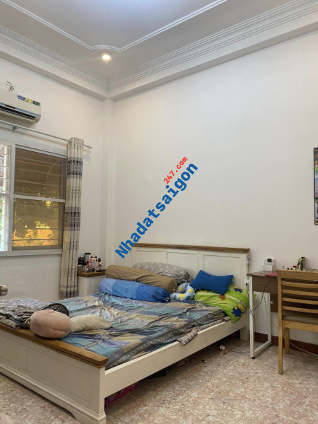 Nhà mặt tiền đường 75 Góc Nguyễn Thị Thập 3 Tầng BTCT