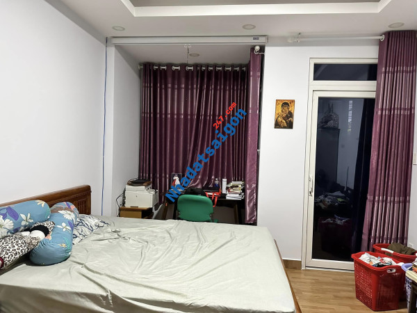 GIÁP Q1 - NHÀ 4TẦNG BTCT - 60M2 - MỚI ĐẸP VÀO Ở NGAY - NHĨNH 9TỶ.