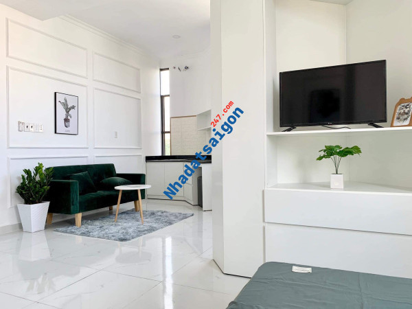 GIÁP Q1 - NHÀ 4TẦNG BTCT - 60M2 - MỚI ĐẸP VÀO Ở NGAY - NHĨNH 9TỶ.