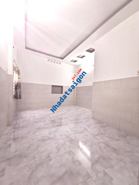 BÁN NHÀ HXH 52M2 NỞ HẬU 4.3M 2 TẦNG 3 PHÒNG NGỦ ĐẸP LUNG LINH SÁT MẶT TIỀN NGUYỄN TRỌNG TUYỂN