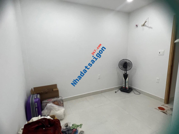 NHÀ HẺM XE HƠI THÔNG NGAY NGÃ 6 GÒ VẤP TRUNG TÂM PHƯỜNG 3 DT 40M2 NHỈNH 4TỶ