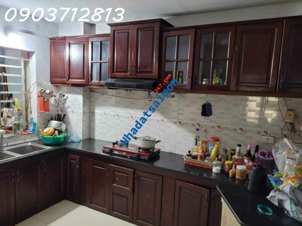 Thoại Ngọc Hầu- Phú Thạnh Tân Phú
73m2 ( 4x 18) HẺM 8M, 5 Tầng khu Vip