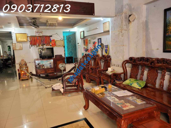 Thoại Ngọc Hầu- Phú Thạnh Tân Phú
73m2 ( 4x 18) HẺM 8M, 5 Tầng khu Vip