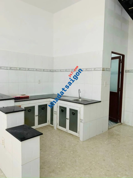 QUẬN 8 - SÁT MẶT TIỀN - NGANG KHỦNG 8M - CHỦ Ở LÂU NĂM - HOÀN CÔNG ĐỦ - nhỉnh 2 ty