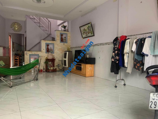 Nhà Trung Tâm Quận 7 Ngang Hơn 6m Giá Chỉ 5,5Tỷ HXH Nguyễn Thị Thập
