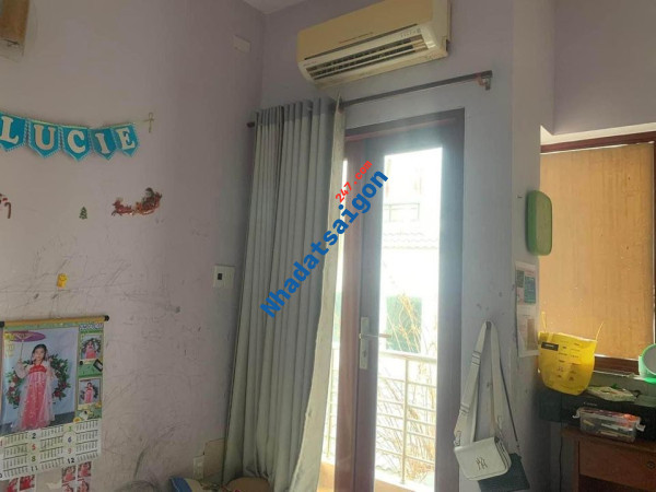 Nhà Trung Tâm Quận 7 Ngang Hơn 6m Giá Chỉ 5,5Tỷ HXH Nguyễn Thị Thập