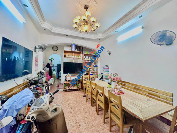 Nhà bán 4 Tầng BTCT , 50m2 , Sát HXH, Lê Văn SỸ Phú Nhuận , Giá 7.4 Tỷ .