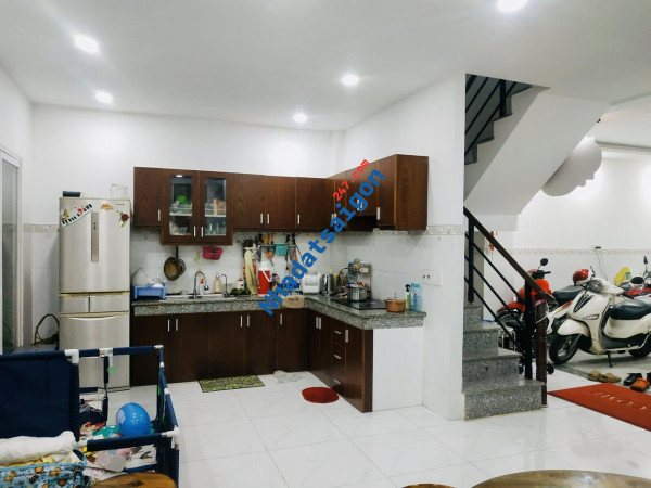 XE HƠI NGỦ TRONG NHÀ - 70M NỞ HẬU 4 TẦNG 6 PHÒNG NGỦ CHỈ 5.6 TỶ