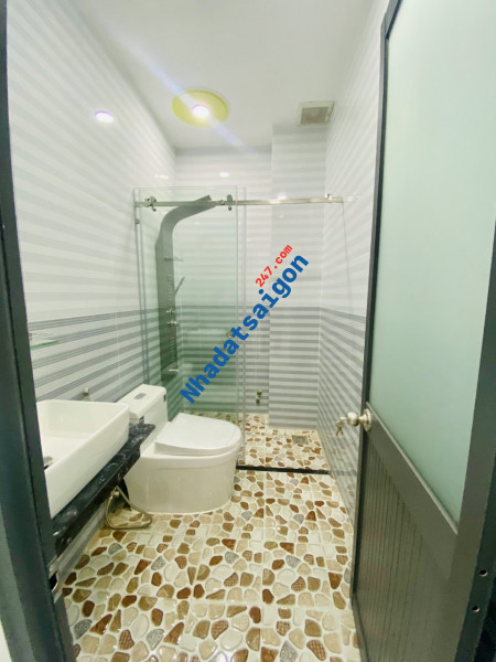 Nhà bán Bình Tân Bình Thành – Chỉ nhỉnh 5 Tỷ có nhà tiện ích đầy đủ cây xanh hai bên đường khu