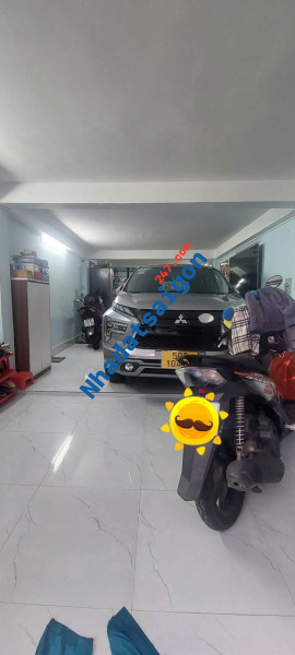 Sát mặt tiền tên lửa - kế bên Aeon Mall Bình Tân - nhà khang trang nhỉnh 5 tỷ