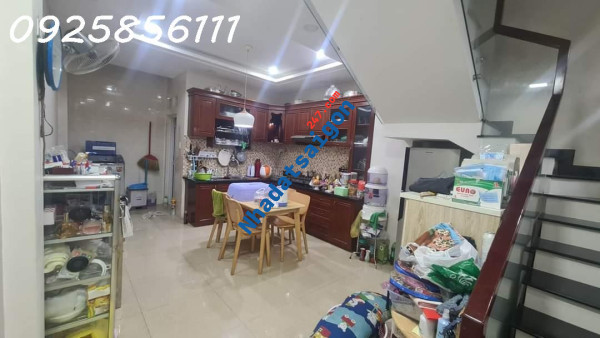 Nhà bán Hiệp Bình Phước ở ngay 4 tầng khu phân lô 54m Chỉ 6 tỷ hẻm hai xe hơi