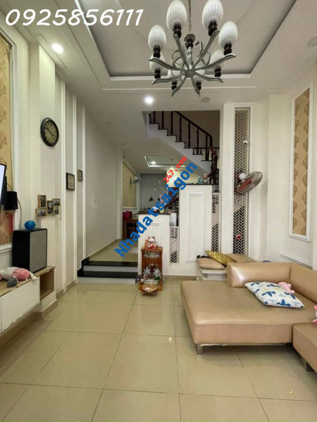 Nhà bán Hiệp Bình Phước ở ngay 4 tầng khu phân lô 54m Chỉ 6 tỷ hẻm hai xe hơi