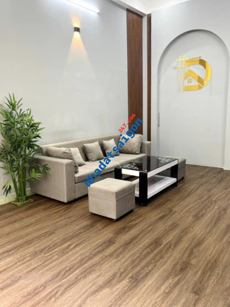 Bán nhà Đường Bạch Đằng P.15 Q.Bình Thạnh DT 65 m2 (2 Tầng) Chỉ 5.85 tỷ vào ở ngay