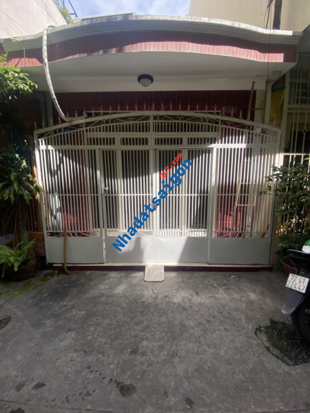 Nhà bán Sư Vạn Hạnh Quận 5 5 tầng BTCT HXH 40m2 5PN chỉ nhỉnh 9 tỷ thương lượng