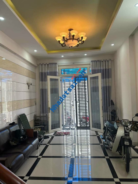 Bán nhà Hương Lộ 2 Bình Tân 54m2 4 tầng BTCT HXH 4PN chỉ 5.9 tỷ thương lượng.