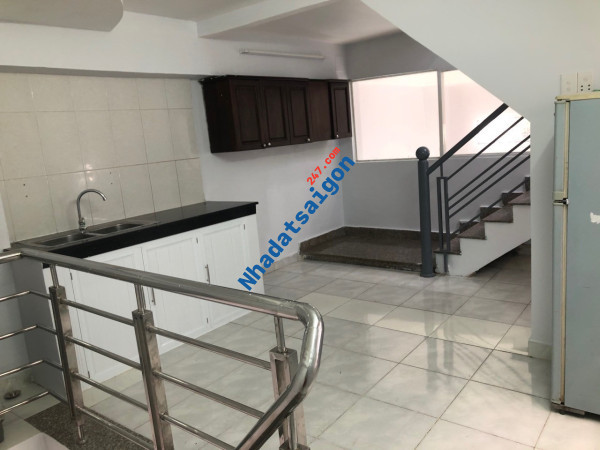 Nhà Bán HXH Nguyễn Xí BT VincomSaiGonRes – 40m2, 4Tầng BTCT 4 PN 3 WC.